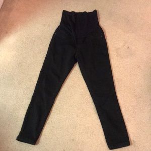 Maternity pants 🛍
